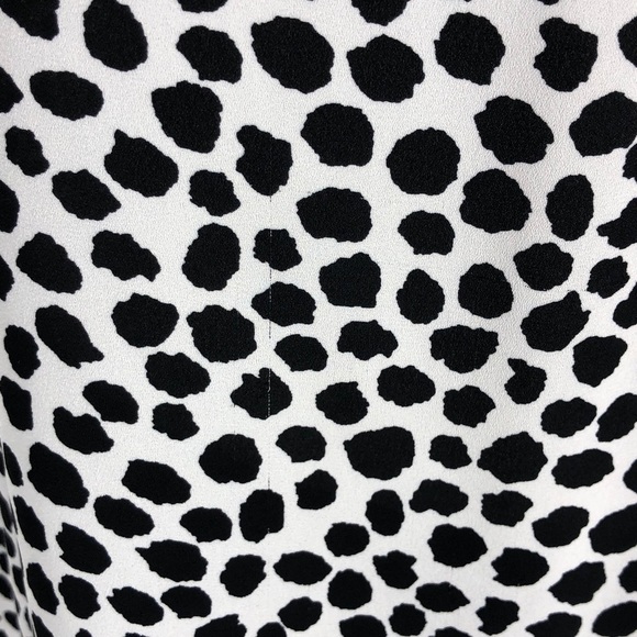 Loft Black & White Print Sleeveless Top - Picture 5 of 7